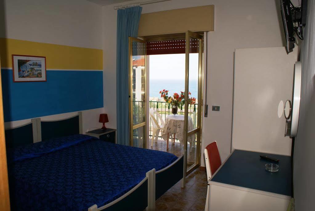 Hotel Cristina Diamante Exteriér fotografie